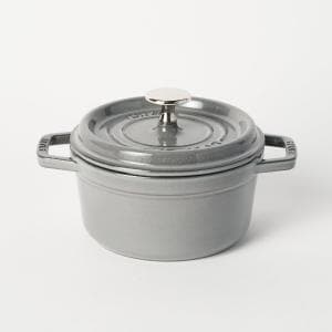 ストウブ/STAUB ピコ・ココット 16 cm ラウンド グレー 鋳鉄 40509-479　どんな調理も対応可能な万能深底両手鍋