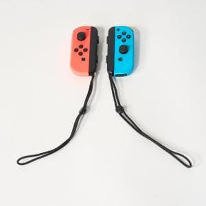 任天堂/Nintendo Joy-Con(L) ネオンレッド/(R) ネオンブルー　人気据え置き機の純正品コントローラー