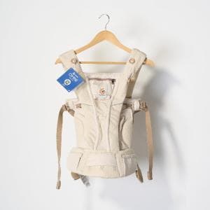 エルゴベビー/ergobaby オムニ ブリーズ ナチュラルベージュ　快適性と機能性を追求した万能モデル