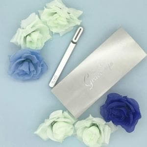 【Grace eye】 目元ケア 美顔器 赤色LED マイクロカレント 温熱 シワ・シミ・クマ等のお肌のお悩みをいつでもどこでもながらケア