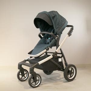 スーリー/THULE Sleek Aluminum/Navy Blue 11000005　スウェーデンブランド！スマートでスタイリッシュなべビーカー