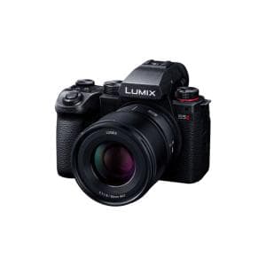 パナソニック/Panasonic デジタル一眼カメラ／レンズキット DC-S5M2K  オールラウンダーな新世代フルサイズミラーレス一眼カメラ