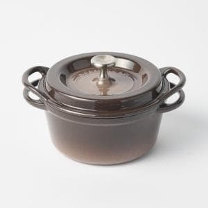 バーミキュラ/VERMICULAR オーブンポットラウンド パールブラウン 14cm BRN14R 高い密閉性で、素材本来の味を引き出す無水料理もカンタン